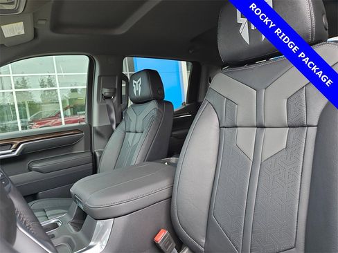 New 2025 Chevrolet Silverado 1500 RST image 24