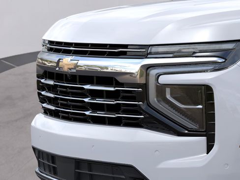 New 2026 Chevrolet Suburban LT w/ Comfort Package image 13