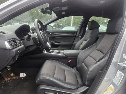 Used 2022 Honda Accord Sport image 10