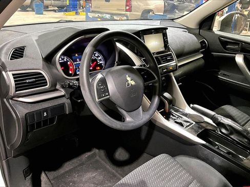 Used 2019 Mitsubishi Eclipse Cross ES image 9