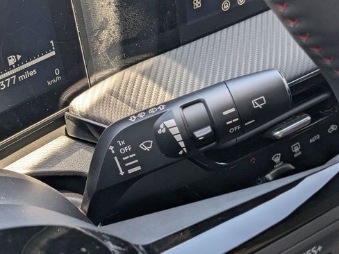 New 2026 Nissan Kicks SR FWD image 24