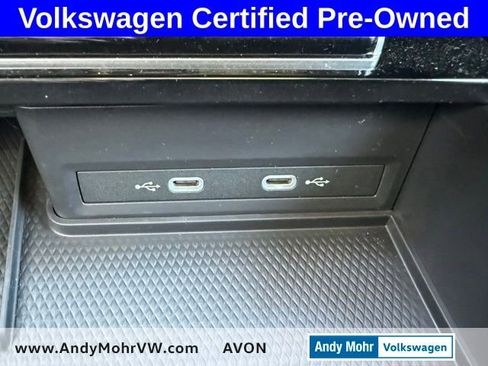 Used 2025 Volkswagen Atlas SEL Premium R-Line AWD/4WD image 32