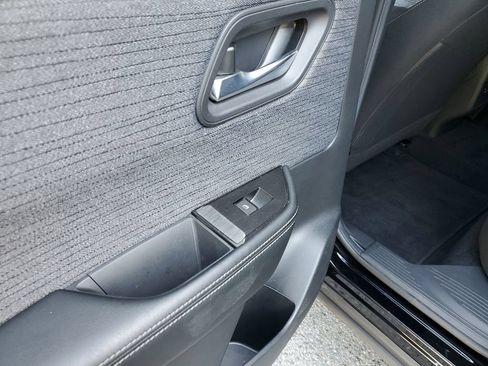 Certified 2023 Nissan Rogue SV AWD/4WD image 9