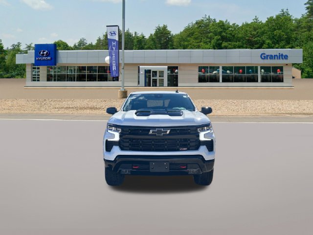 Used 2026 Chevrolet Silverado 1500 LT Trail Boss w/ Convenience Package II AWD/4WD image 3
