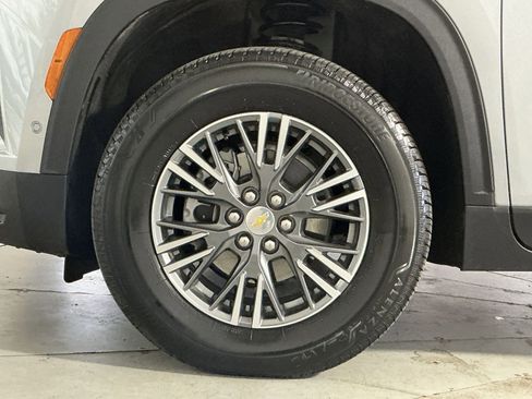 New 2026 Chevrolet Traverse LT w/ Enhanced Driving Package FWD image 13