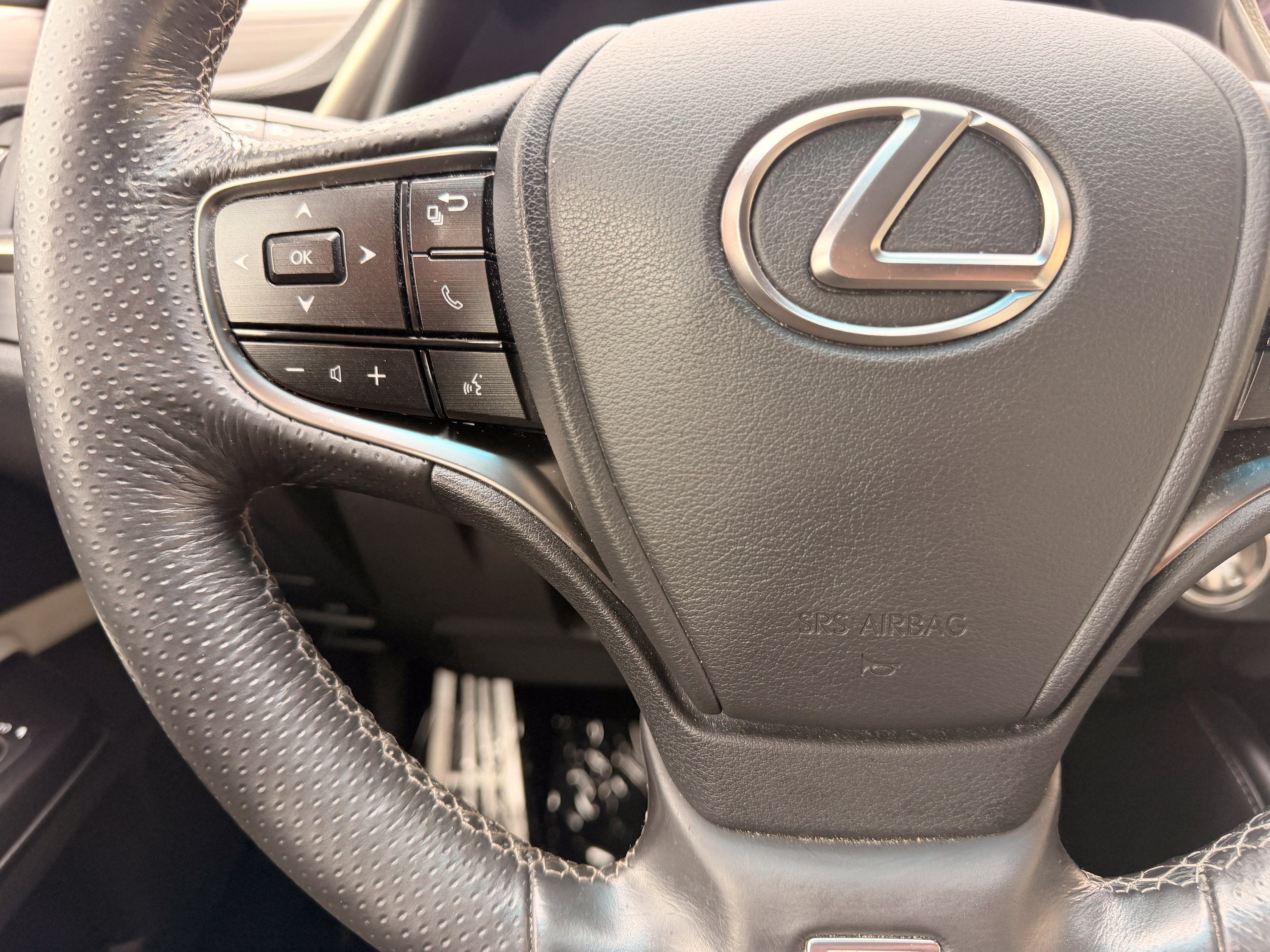 Used 2021 Lexus ES 350 F Sport w/ Special Edition FWD image 34