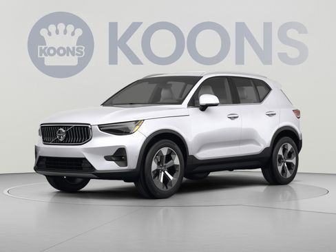 Used 2023 Volvo XC40 B5 Plus w/ Climate Package AWD/4WD image 1