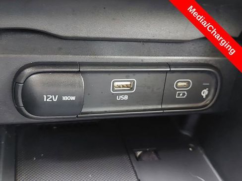 Used 2023 Kia Telluride S FWD image 23