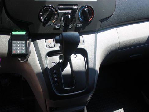 Used 2020 Nissan NV200 SV w/ Sliding Glass Door Package FWD image 7