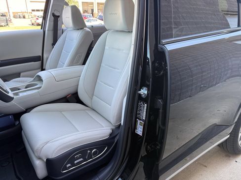 Certified 2026 Hyundai Palisade Calligraphy AWD/4WD image 24