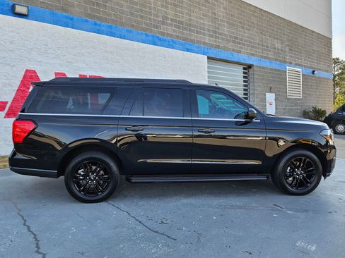 Used 2022 Ford Expedition Max XLT image 8