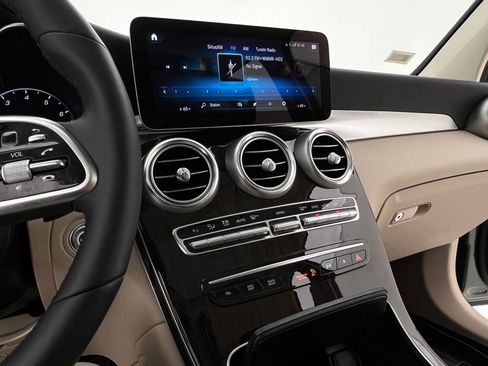 Used 2022 Mercedes-Benz GLC 300 GLC 300 image 19