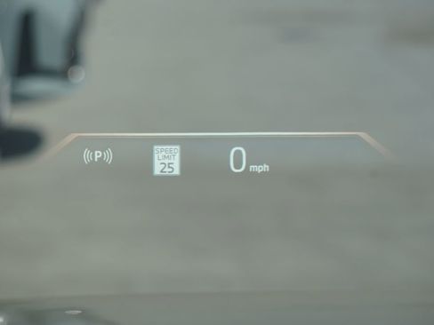 Used 2025 BMW X3 xDrive30i w/ Premium Package image 8