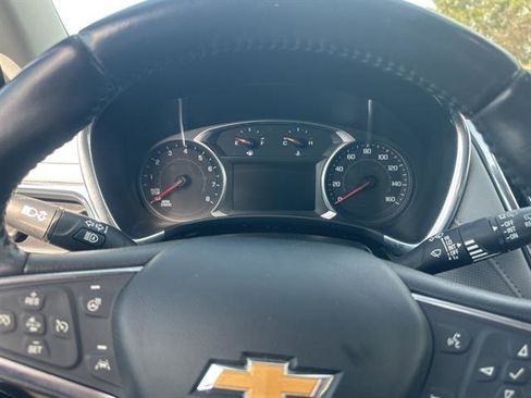 Used 2021 Chevrolet Equinox Premier image 35