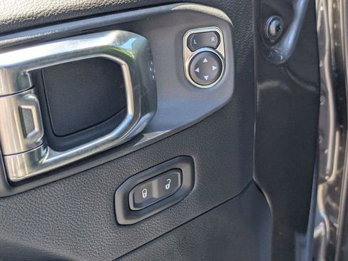 New 2026 Jeep Wrangler Unlimited Rubicon AWD/4WD image 10