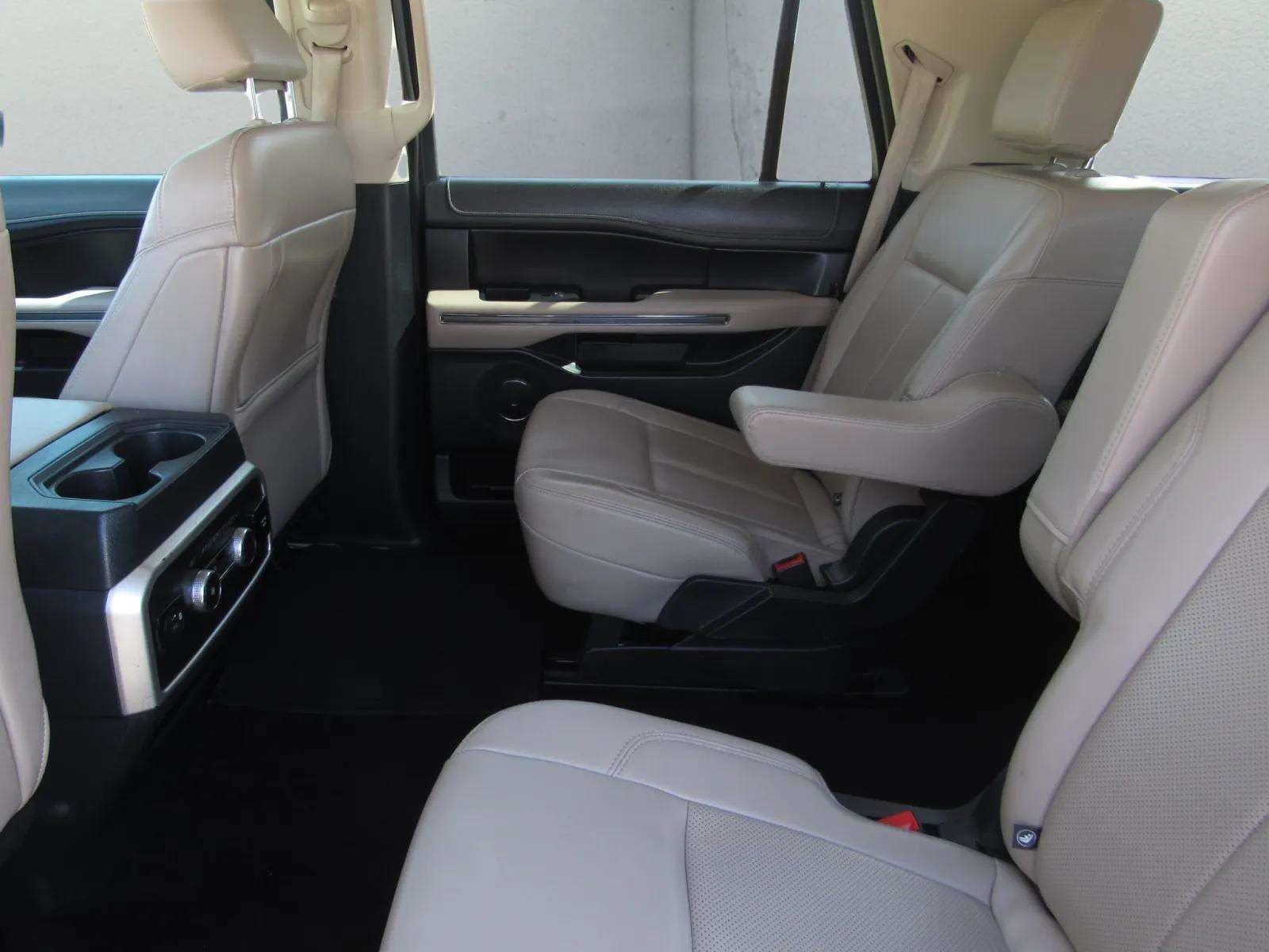 Used 2022 Ford Expedition XLT AWD/4WD image 15