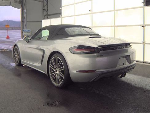 Used 2017 Porsche 718 Boxster S image 5