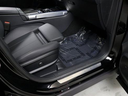 Certified 2026 Mercedes-Benz GLB 250 4MATIC image 34