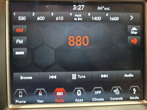 Used 2018 Jeep Grand Cherokee Limited AWD/4WD image 25