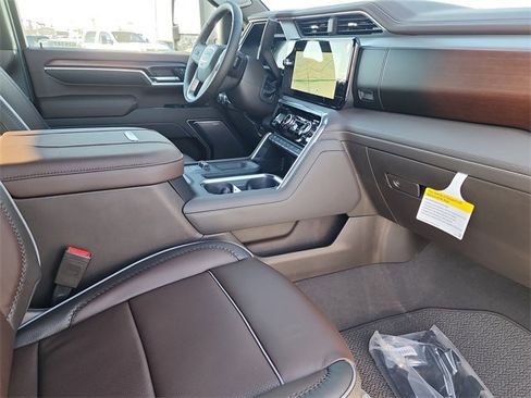 New 2026 GMC Sierra 2500 Denali w/ Denali Reserve Package image 20