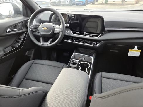 New 2026 Chevrolet Equinox LT w/ Convenience Package II image 30