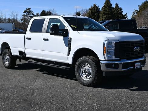 New 2026 Ford F250 XL w/ XL Off-Road Package AWD/4WD image 2