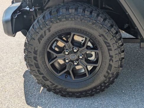 Used 2025 Jeep Wrangler Unlimited Sport S 4xe AWD/4WD image 13