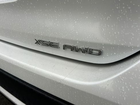 Used 2023 Toyota Highlander XSE image 31