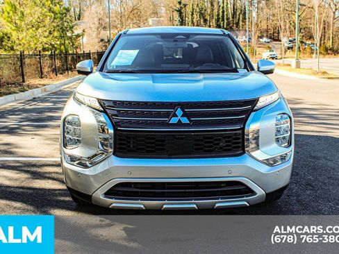 Used 2024 Mitsubishi Outlander SE image 10