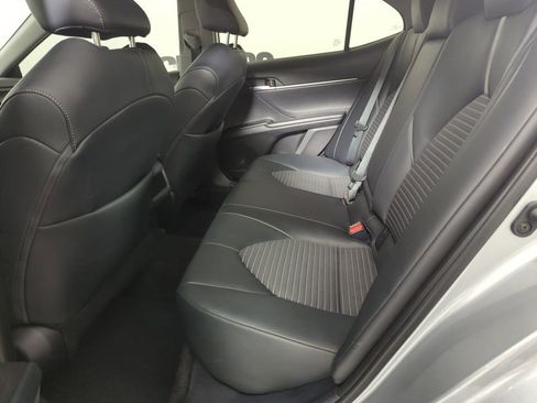 Used 2024 Toyota Camry SE image 20