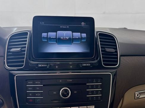 Used 2017 Mercedes-Benz GLE 350 4MATIC image 16