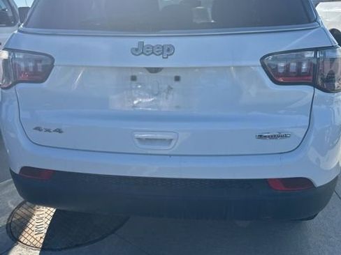 Used 2024 Jeep Compass Latitude image 6