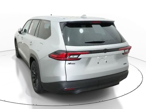 New 2026 Toyota Grand Highlander FWD image 6