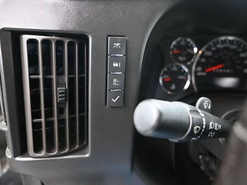 Used 2017 Chevrolet Express 2500 LS image 16