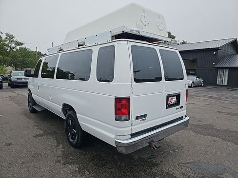 Used 2011 Ford E-350 and Econoline 350 XLT RWD image 8