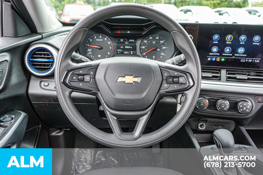 Used 2025 Chevrolet Trax LS FWD image 27