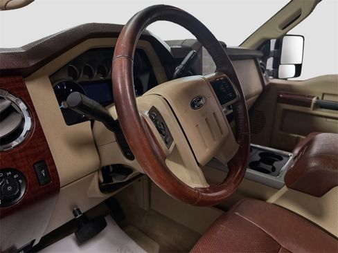 Used 2013 Ford F250 King Ranch w/ FX4 Off Road Pkg image 10