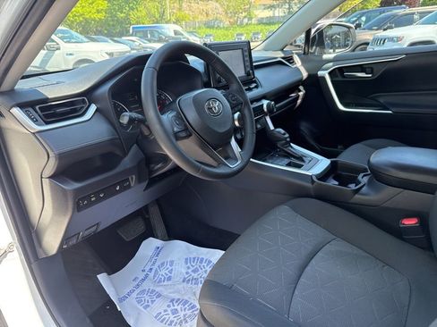 Used 2019 Toyota RAV4 XLE w/ Convenience Package AWD/4WD image 20