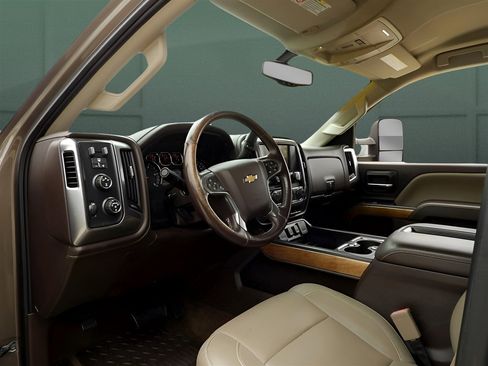 Used 2015 Chevrolet Silverado 3500 LTZ w/ Duramax Plus Package image 15