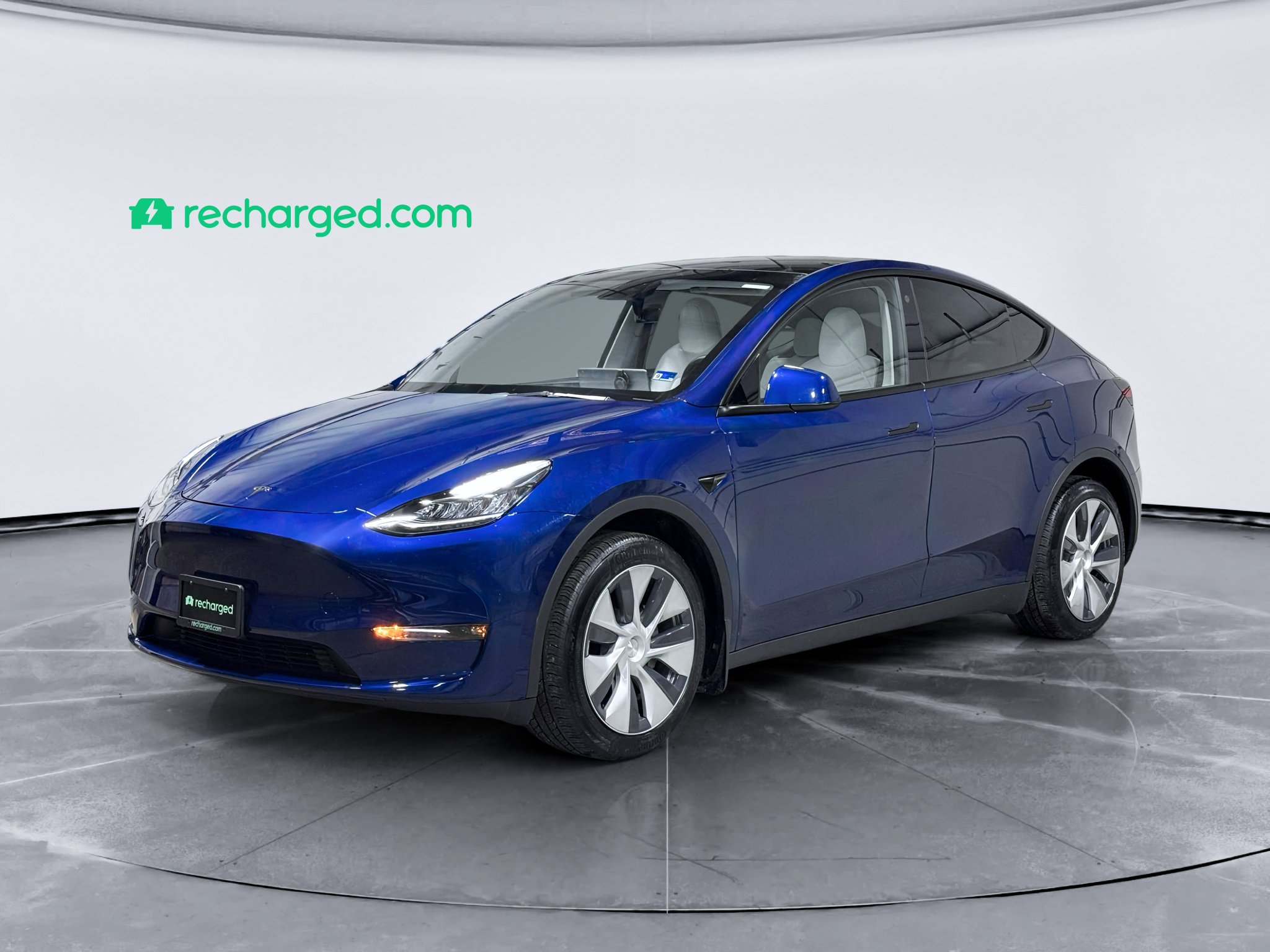 Used 2023 Tesla Model Y Long Range AWD/4WD image 1