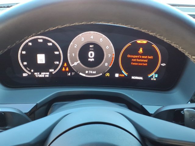Used 2025 Porsche Panamera image 11