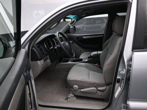 Used 2007 Toyota 4Runner SR5 image 9