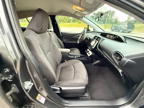 Used 2016 Toyota Prius Two FWD image 13