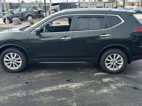 Used 2018 Nissan Rogue SV w/ Premium Package image 6