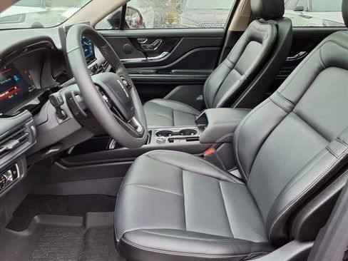 New 2026 Lincoln Corsair Grand Touring w/ Jet Appearance Package AWD/4WD image 7