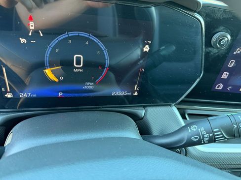 Used 2025 Chevrolet TrailBlazer LT image 38