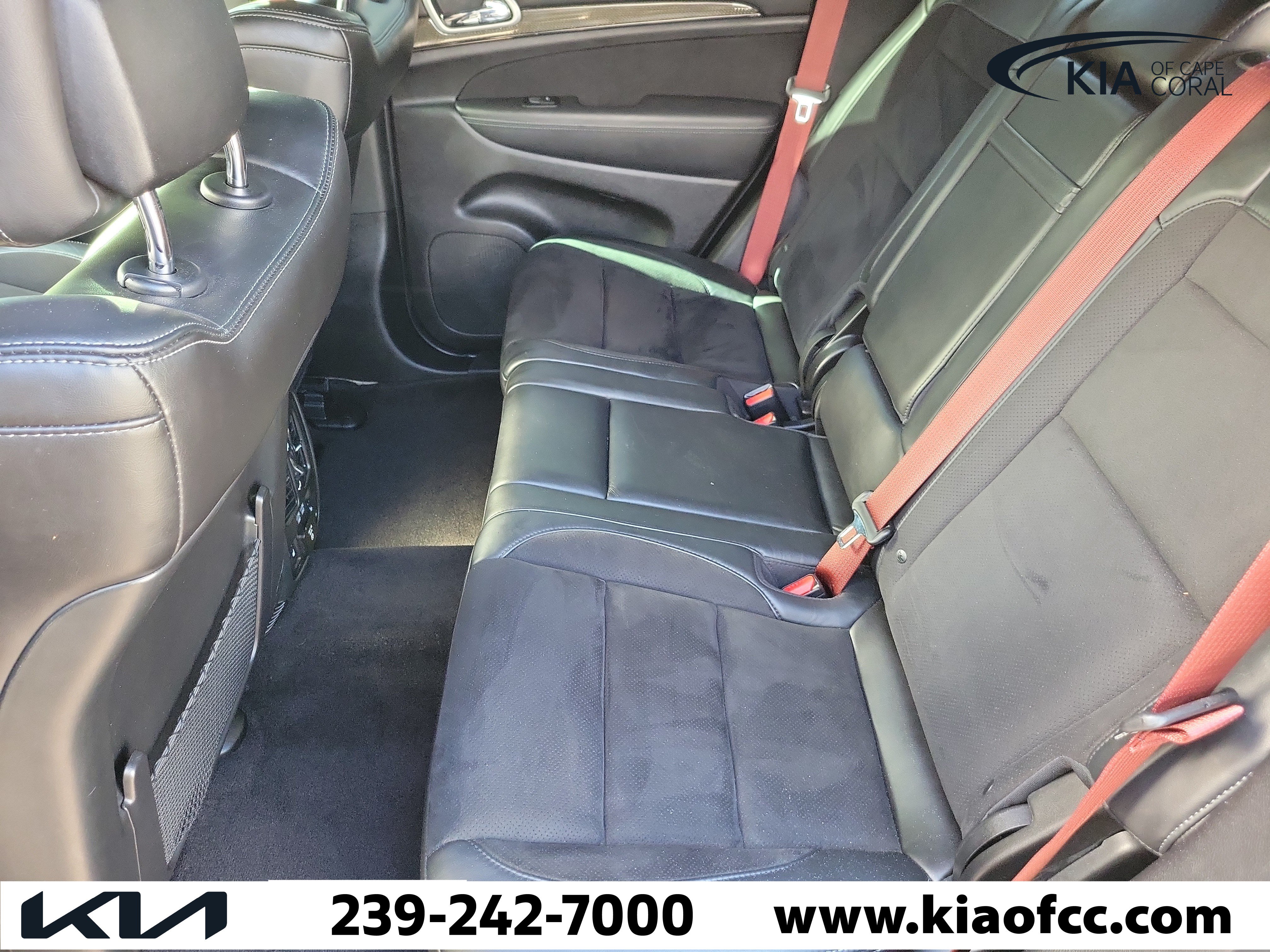 Used 2021 Jeep Grand Cherokee Trackhawk AWD/4WD image 13