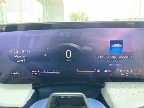 Used 2026 Buick Enclave Avenir w/ Super Cruise Package AWD/4WD image 39