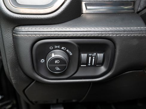 Used 2021 RAM 3500 Limited AWD/4WD image 36