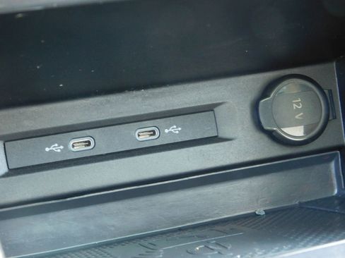 Used 2021 Volkswagen Tiguan SEL FWD image 23